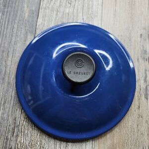 Le Creuset Blue Lid Made in France Size 14 5.5"
